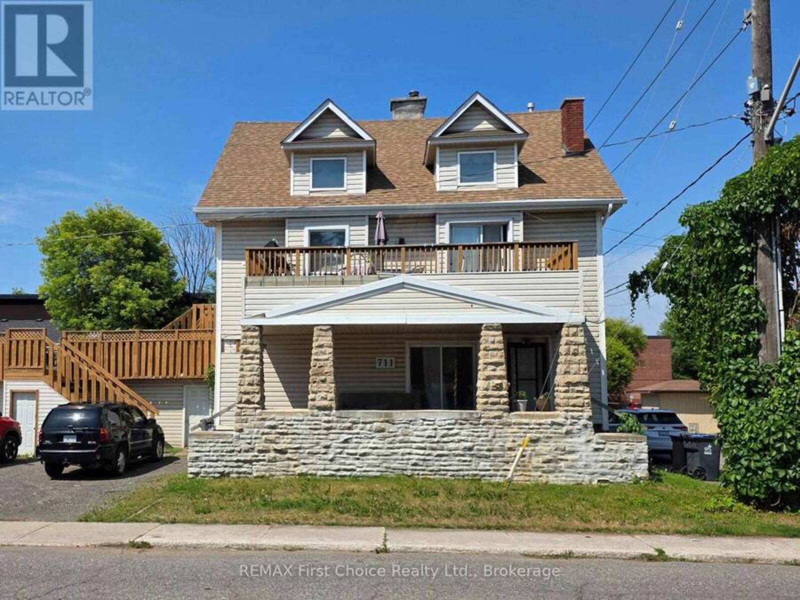711 RIDGEWAY STREET E, Thunder Bay, Ontario P7E 5H3