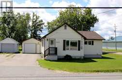 502 ATWOOD AVENUE | Rainy River Ontario | Slide Image Two