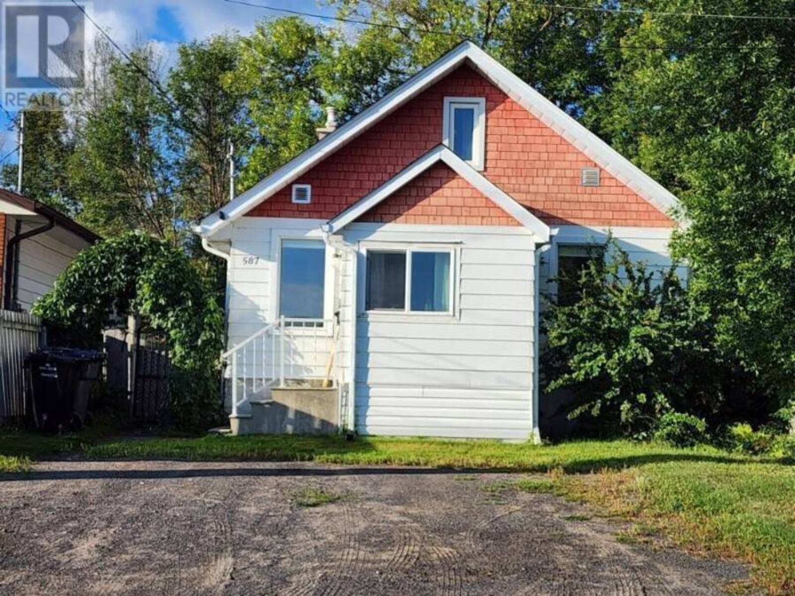 587 Tupper ST, Thunder Bay, Ontario P7A 4A1