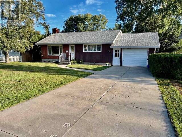 31 Ross ST Dryden Ontario, P8N 1T9 - 3 Bedrooms Home For Sale