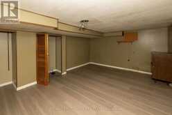 521 VICKERS STREET S | Thunder Bay Ontario | Slide Image Eight