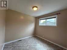 208 GORDON STREET | Thunder Bay Ontario | Slide Image Fourteen