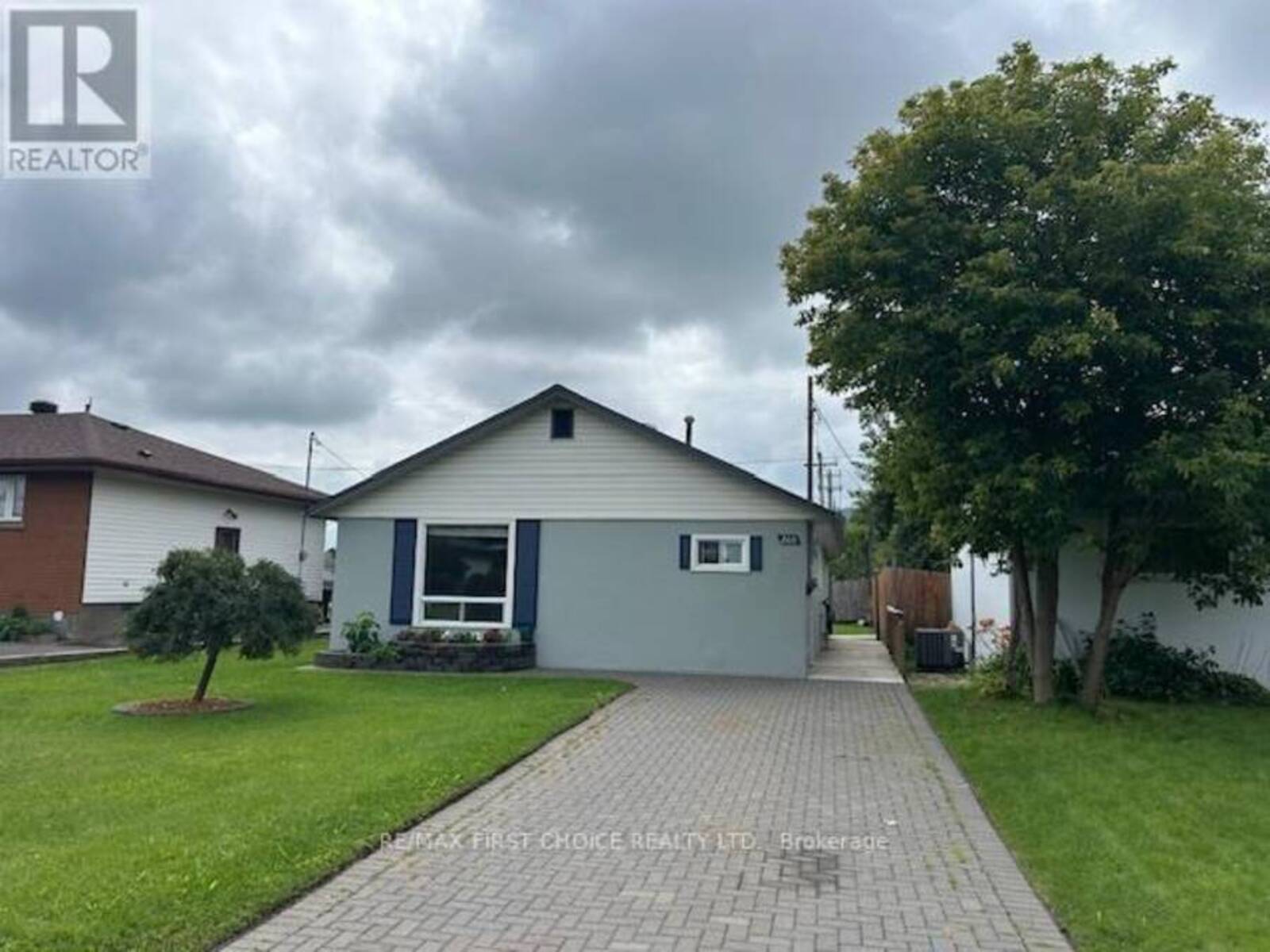 208 GORDON STREET, Thunder Bay, Ontario P7E 4T3