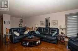 224 LONDON DRIVE | Thunder Bay Ontario | Slide Image Three