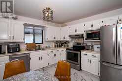224 LONDON DRIVE | Thunder Bay Ontario | Slide Image Nine