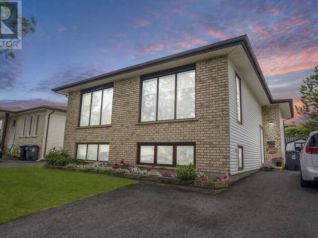 224 London DR Thunder Bay Ontario, P7A 7Z6 - Property For Sale