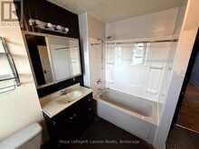 207 NORAH STREET S | Thunder Bay Ontario | Slide Image Eighteen