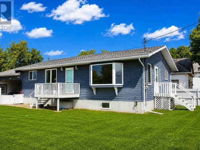 501 ATWOOD AVE Rainy River Ontario, P0W 1L0 - 5 Bedrooms Home For Sale