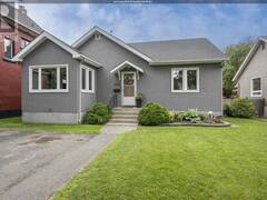 235 Franklin ST N Thunder Bay Ontario, P7C 4J1