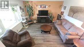 1820 Hamilton AVE | Thunder Bay Ontario | Slide Image Two