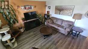 1820 Hamilton AVE | Thunder Bay Ontario | Slide Image Three