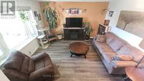 1820 HAMILTON AVENUE | Thunder Bay Ontario | Slide Image Two