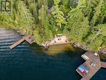 A15 CLEARWATER BAY|LAKE OF THE WOODS | Kenora Ontario | Slide Image Seven