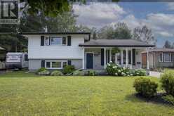 556 Laurentian DR | Thunder Bay Ontario | Slide Image One