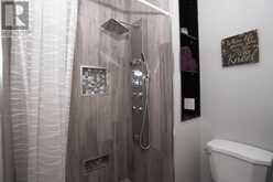 556 Laurentian DR | Thunder Bay Ontario | Slide Image Nineteen