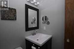 556 Laurentian DR | Thunder Bay Ontario | Slide Image Twenty