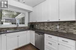556 Laurentian DR | Thunder Bay Ontario | Slide Image Five