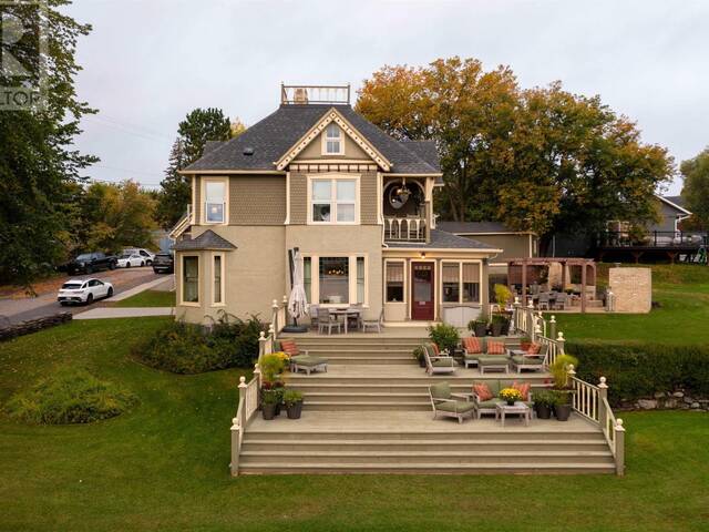 108 Ottawa ST Keewatin Ontario, P0X 1C0 - 4 Bedrooms Waterfront Home For sale
