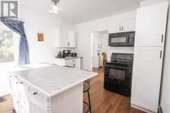 105 Machar AVE | Thunder Bay Ontario | Slide Image Sixteen