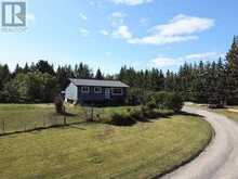 7748 Highway 17 East | Kenora Ontario | Slide Image Nine