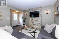 55 Ray BLVD | Thunder Bay Ontario | Slide Image Five