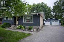 600 ASHDALE PLACE | Thunder Bay Ontario | Slide Image One