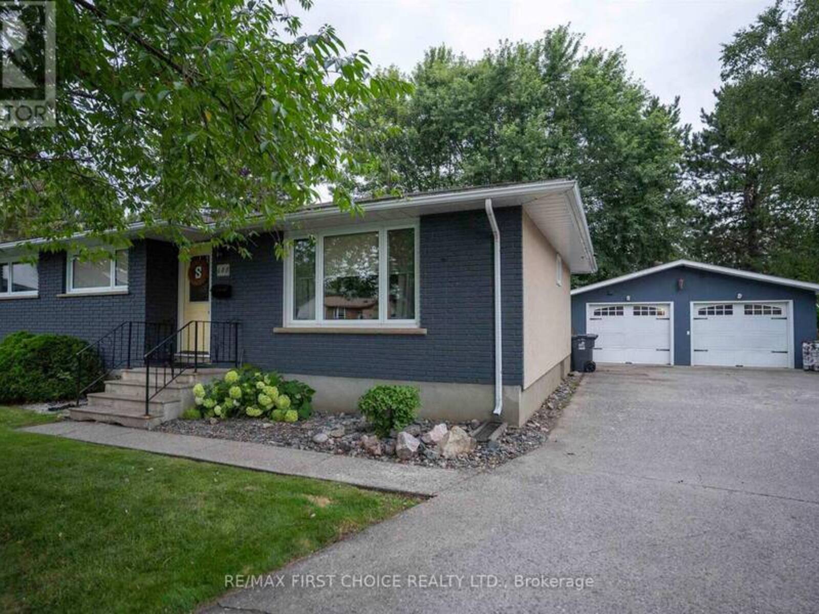 600 ASHDALE PLACE, Thunder Bay, Ontario P7E 3M6