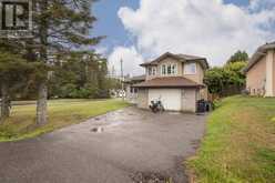 733 Woodcrest RD | Thunder Bay Ontario | Slide Image Two