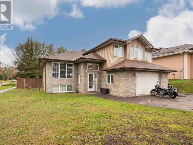 733 WOODCREST ROAD Thunder Bay Ontario, P7G 1J2 - 5 Bedrooms Home For Sale