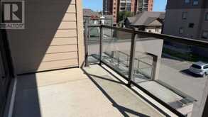 204 300 Vista Lane | Thunder Bay Ontario | Slide Image Three