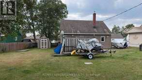 27 SUPERIOR AVENUE | Terrace Bay Ontario | Slide Image Thirty