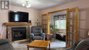 27 SUPERIOR AVENUE | Terrace Bay Ontario | Slide Image Four
