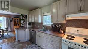 27 SUPERIOR AVENUE | Terrace Bay Ontario | Slide Image Nine