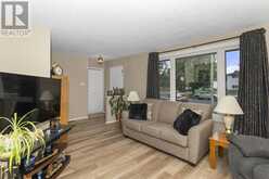 422 Simon Fraser DR | Thunder Bay Ontario | Slide Image Four