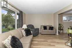 422 Simon Fraser DR | Thunder Bay Ontario | Slide Image Three