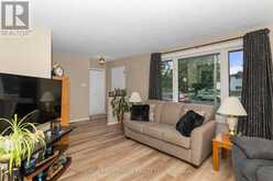 422 SIMON FRASER DRIVE | Thunder Bay Ontario | Slide Image Four