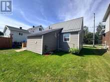 713 FIRST STREET W | Greenstone Ontario | Slide Image Sixteen