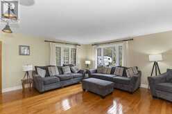 2190 25th Side RD | Thunder Bay Ontario | Slide Image Ten