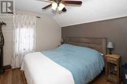 423 Marks ST S | Thunder Bay Ontario | Slide Image Fifteen