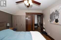 423 Marks ST S | Thunder Bay Ontario | Slide Image Sixteen
