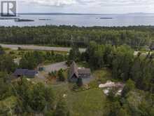 1950 Lakeshore DR | Thunder Bay Ontario | Slide Image Two