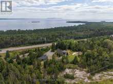 1950 LAKESHORE DRIVE | Thunder Bay Ontario | Slide Image Forty-seven