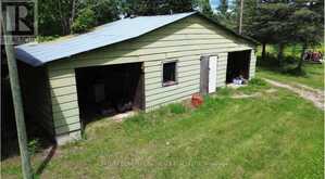 40 BIRCH ROAD | Lake of the Woods Ontario | Slide Image Five