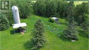 40 BIRCH ROAD | Lake of the Woods Ontario | Slide Image Eight