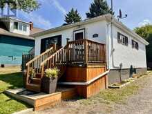 93 WINDEMERE AVENUE N | Thunder Bay Ontario | Slide Image Two