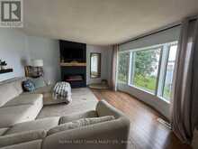 144 LAKESHORE DRIVE | Kenora Ontario | Slide Image Eight