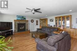 619 Grann DR | Thunder Bay Ontario | Slide Image Six