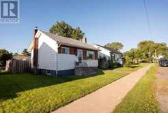 218 Christina Street E | Thunder Bay Ontario | Slide Image Three