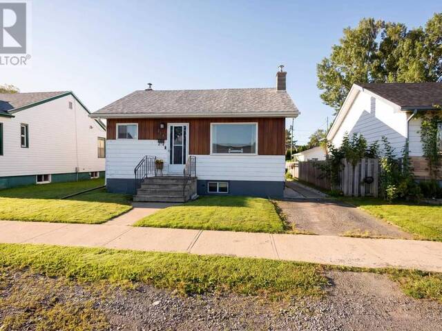 218 Christina Street E Thunder Bay Ontario, P7E 4N7 - 3 Bedrooms Home For Sale