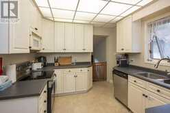 223 Marks St S | Thunder Bay Ontario | Slide Image Eight